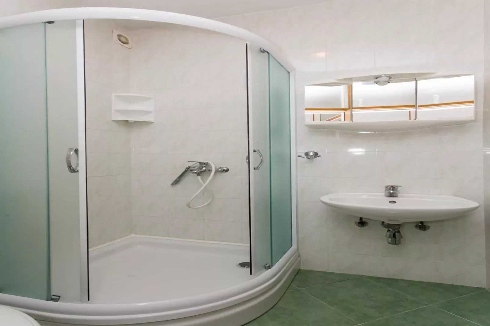 Guest House Old Town View- One Bedroom Apartment (2 Adults)-Bathroom