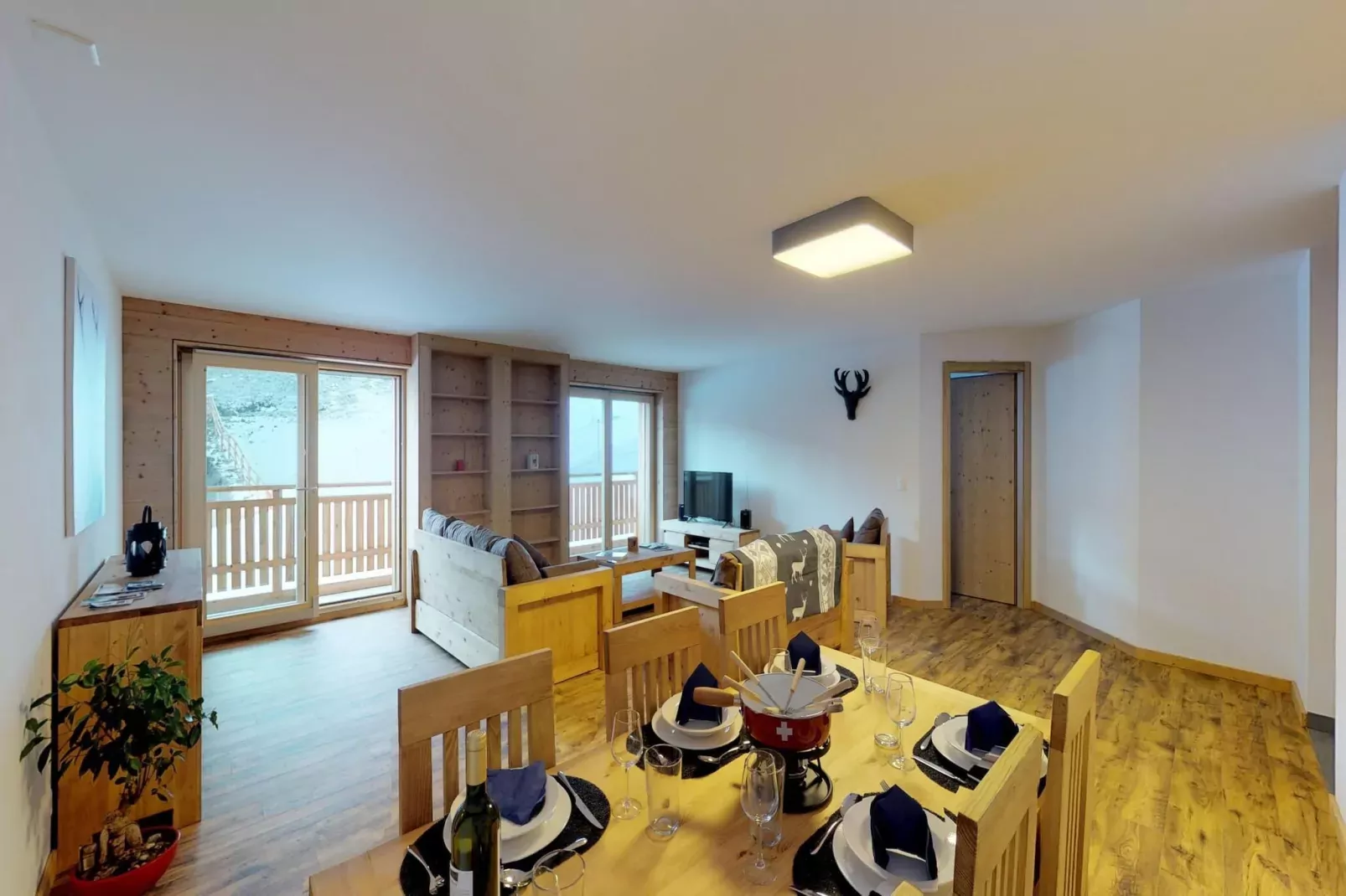 Les Mayens MB 011 - LUXURY apartment 6 pers-Salle à manger
