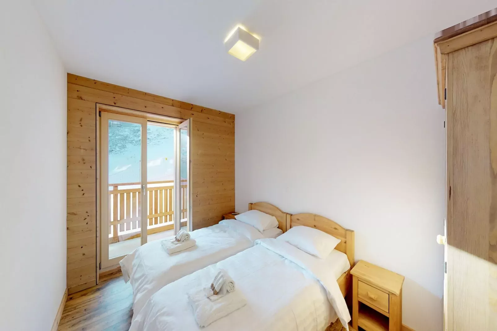 Les Mayens MB 011 - LUXURY apartment 6 pers-Chambre