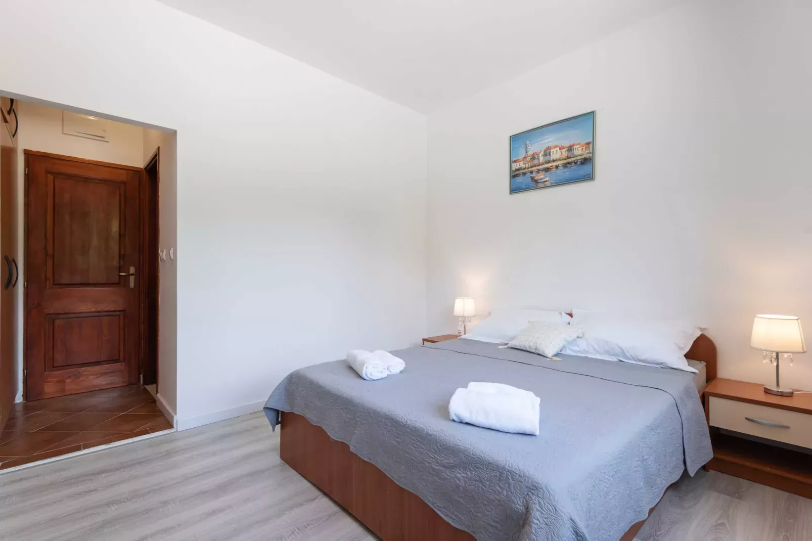 Apartments Azzurro- Three Bedroom Apartment with Terrace and Hot Tub ( Azzurro I-donji)-Chambre