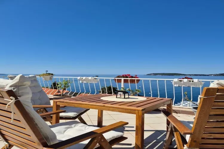 Apartments Matea - One-Bedroom Apartment with Sea View - (Štikovica)-Terrace