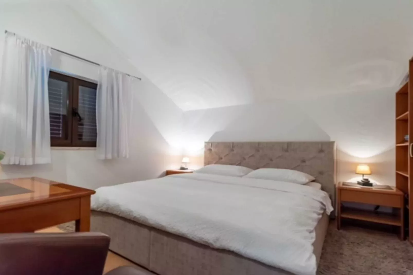Guest House Kono - Two-Bedroom Apartment with Balcony and Sea View - Marka Gjaje Street-Bedroom