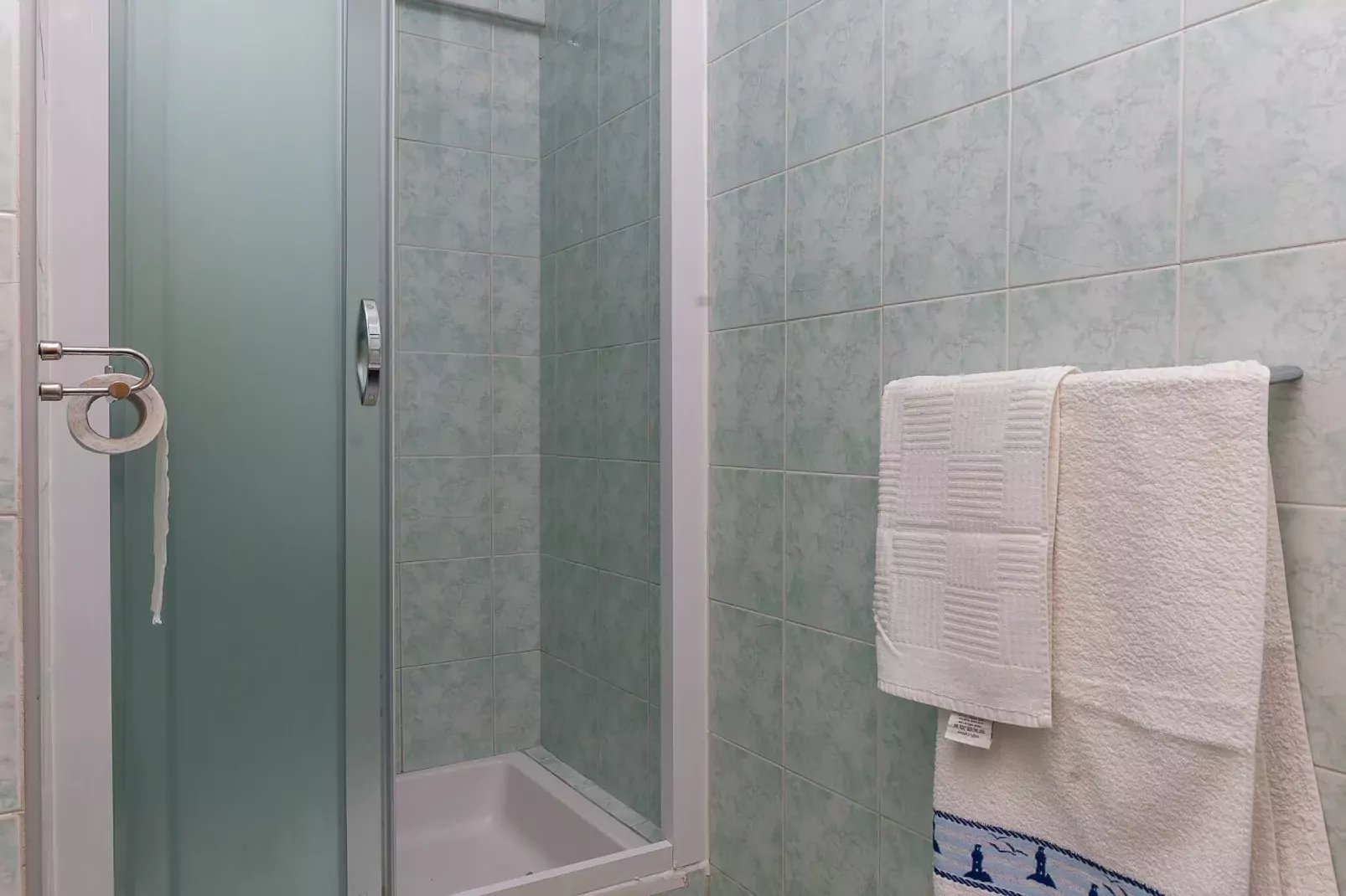 Apartments Kisic - Two-Bedroom Apartment with Terrace(prizemlje)-Salle de bain