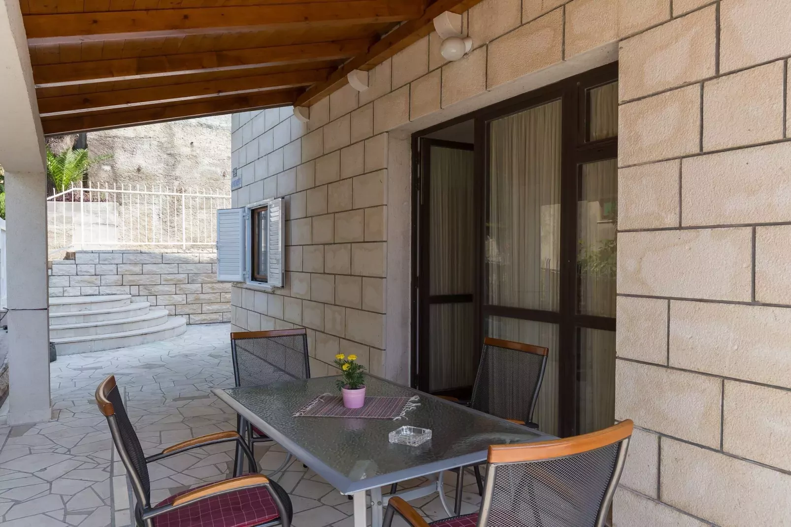 Apartments Kisic - Two-Bedroom Apartment with Terrace(prizemlje)-Balcon-terrasse