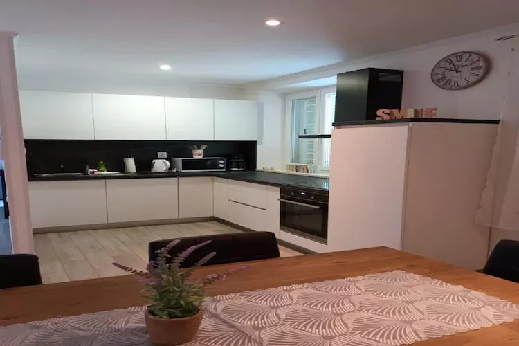 Villa Oasis Cypress - Three Bedroom Villa with Terrace and Swimming Pool-Kitchen
