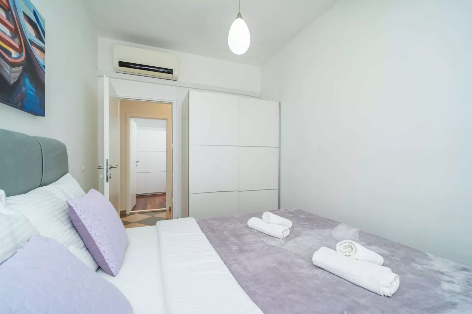Apartments Isabora - Comfort Three-Bedroom Apartment with Balcony and Sea View (Second Floor)-Bedroom