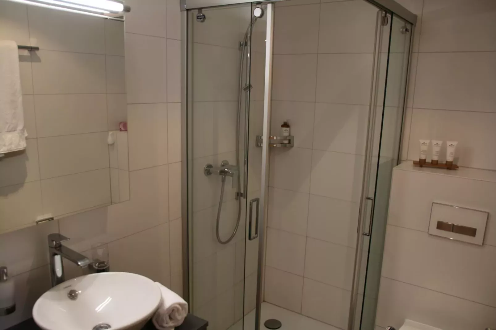 Ski Heaven SH 003 - LUXE apartment 5 pers-Bathroom
