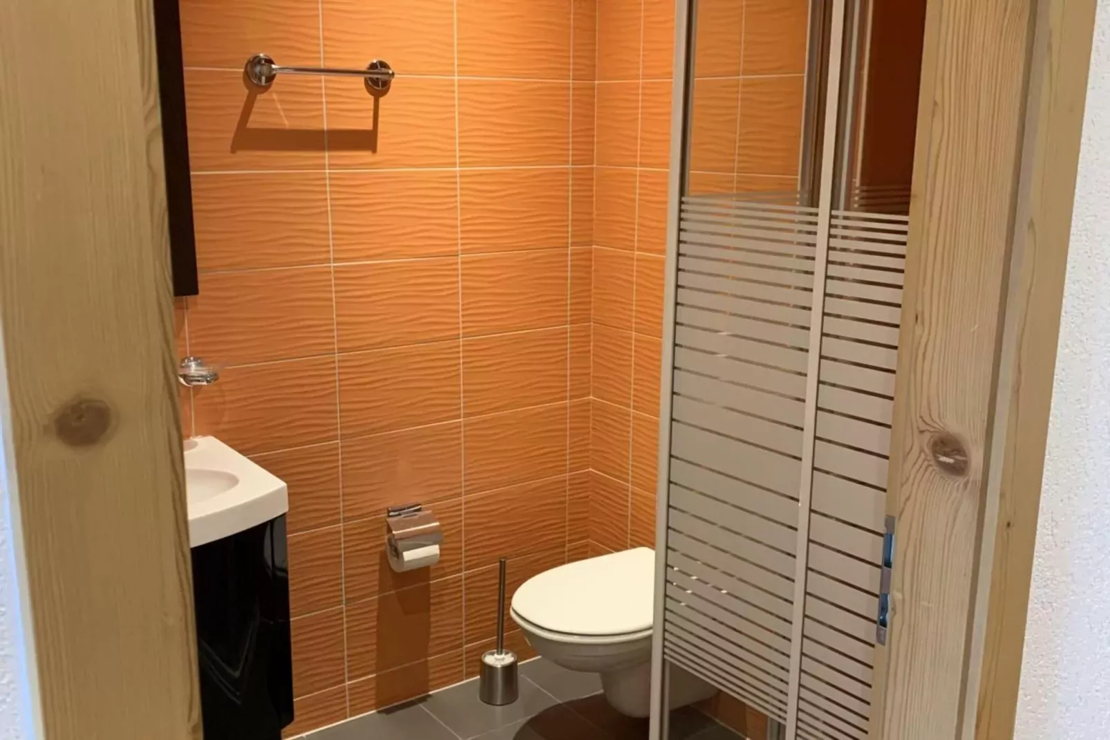Hauts de Veysonnaz HV1 002 - SAUNA apartment 6 per-Bathroom