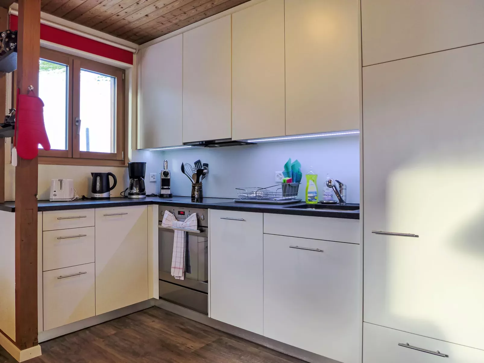 Chalet Bienli Mitte-Dedans