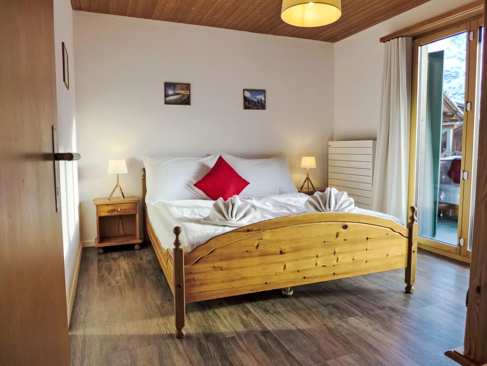 Chalet Bienli Mitte-Dedans