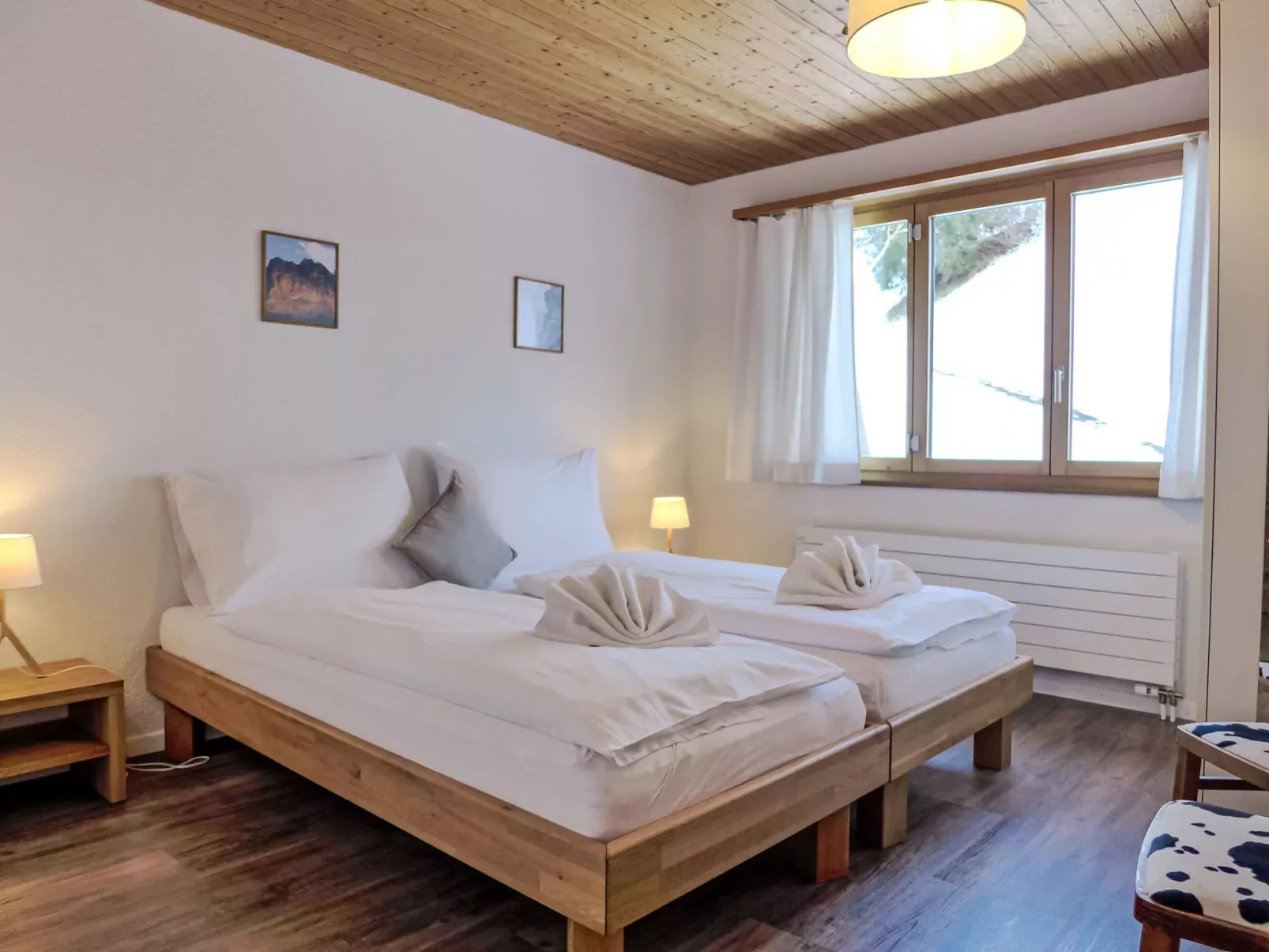 Chalet Bienli Mitte-Dedans