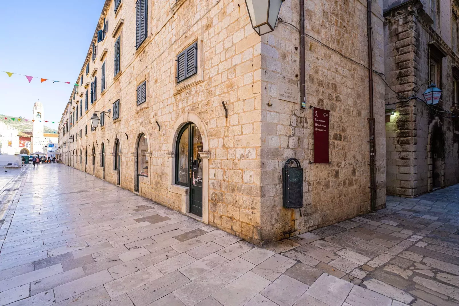 Guest House Lumin - Studio Apartment with City View Third Floor) (BR4)-Ambiente