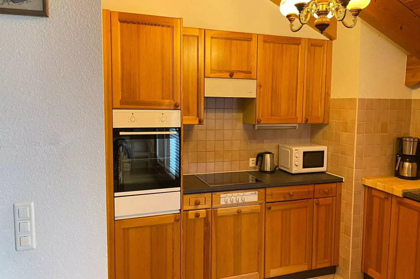 HCR 141 - COMFORTABLE apartment 8 pers-Kitchen