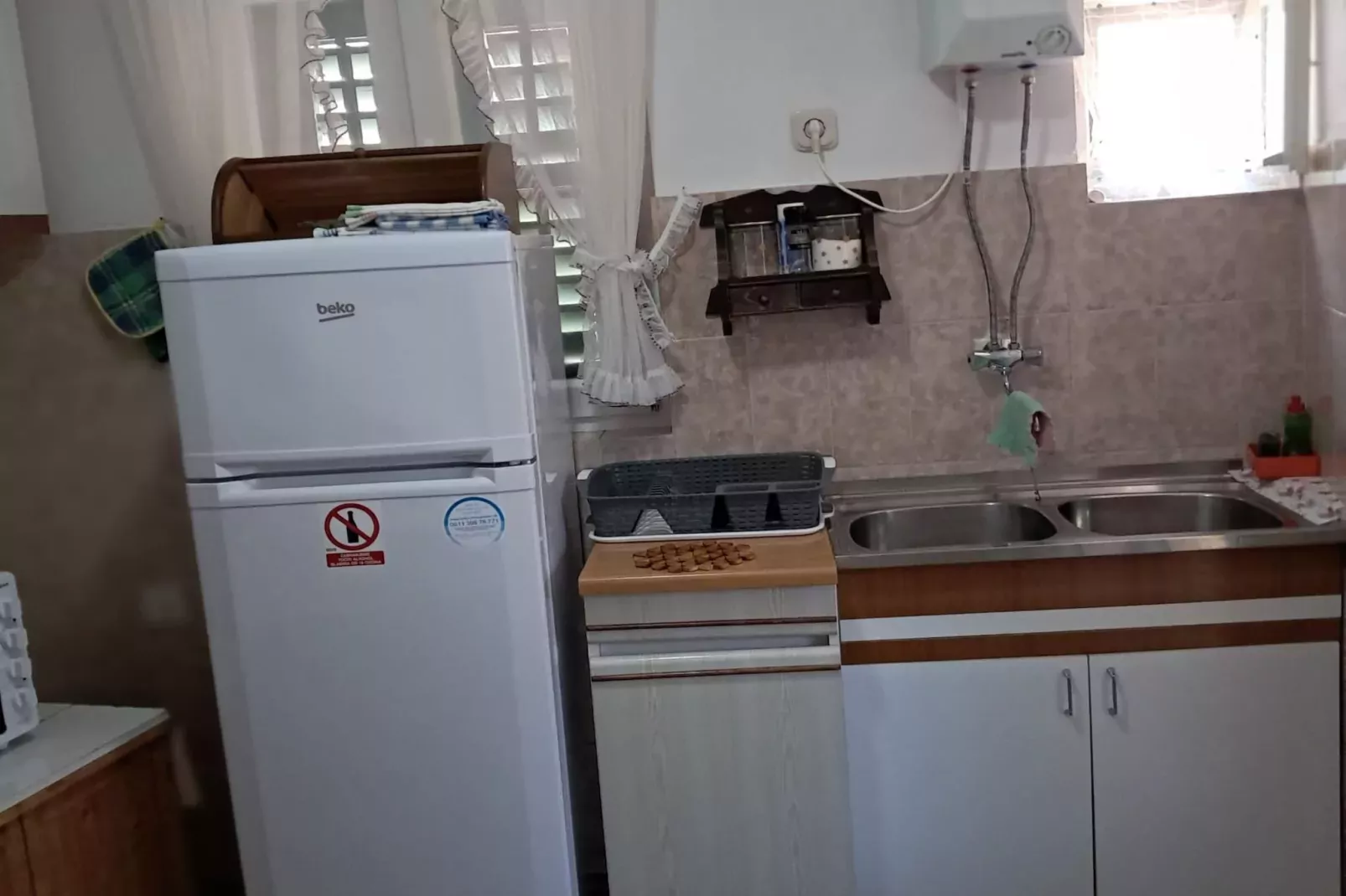Apartments Gorana - One-Bedroom Apartment with Terrace and Sea View(A2) (ST)-Kitchen