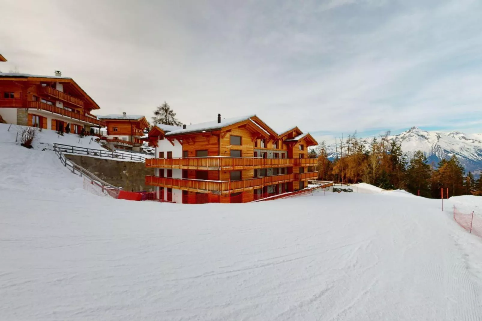 Ski-in Ski-out - Les Mayens MA 022 - LUXURY apart-Exterior winter