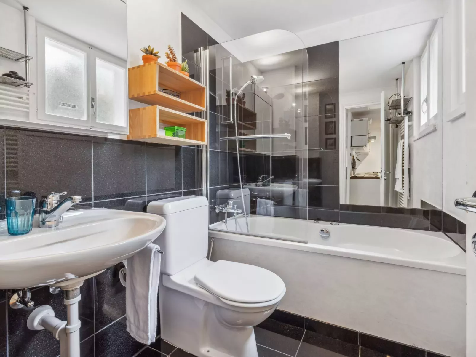 Bristol Apt.S-Inside