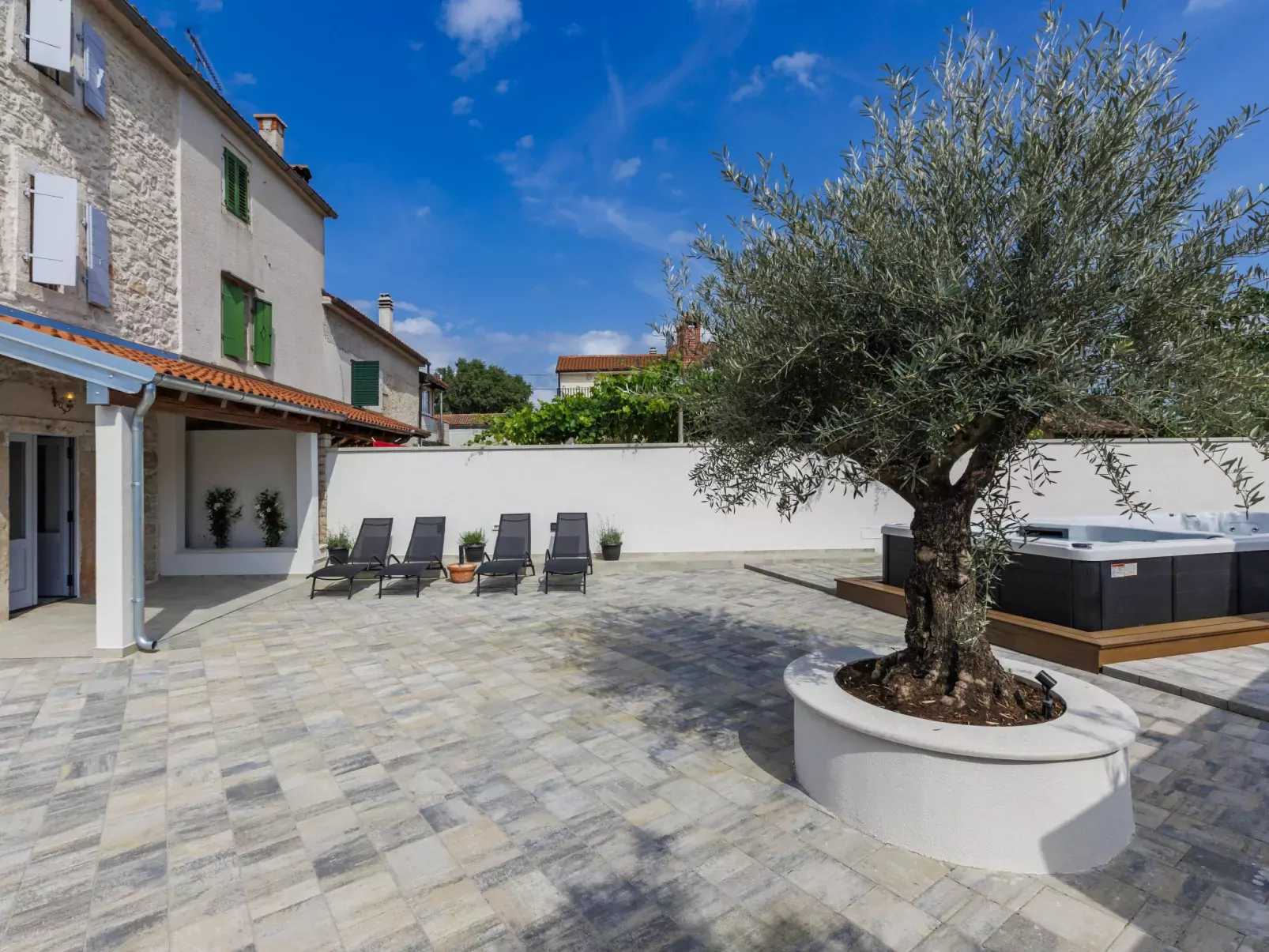 Villa Lucky-Outside