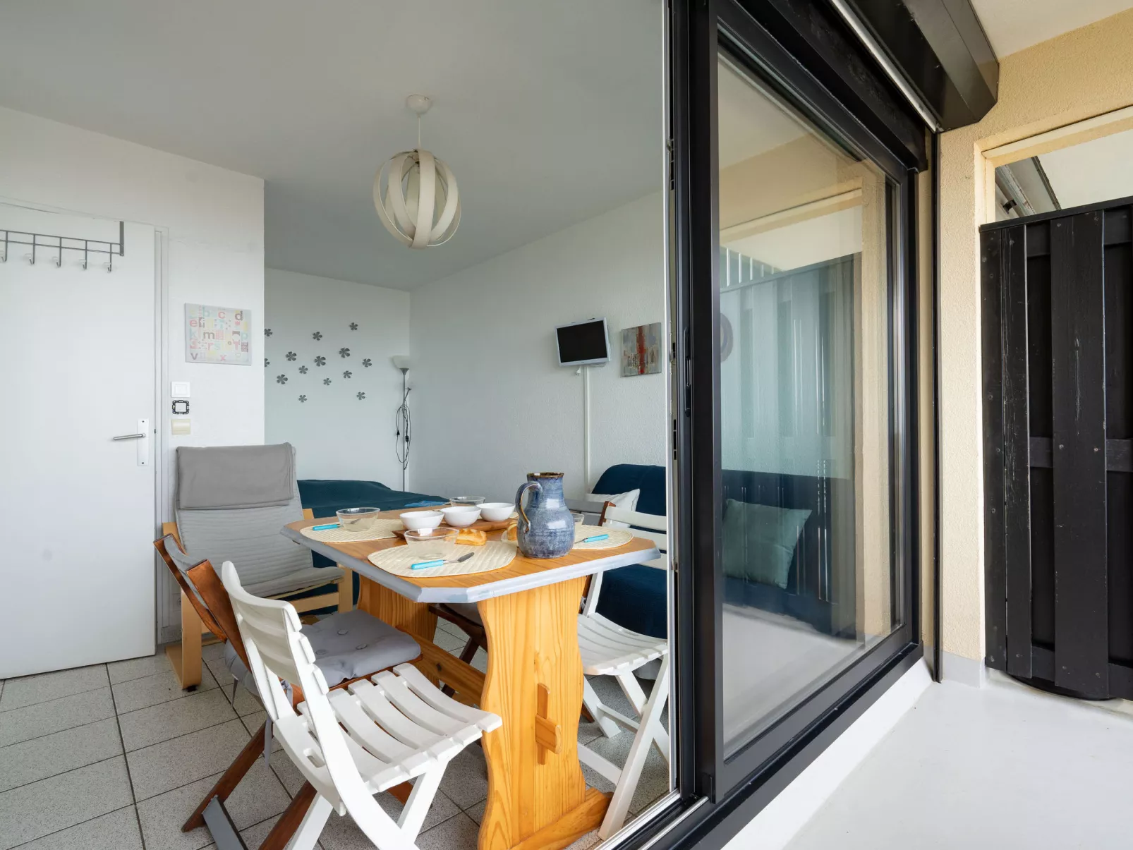 Les Océanides-Dedans