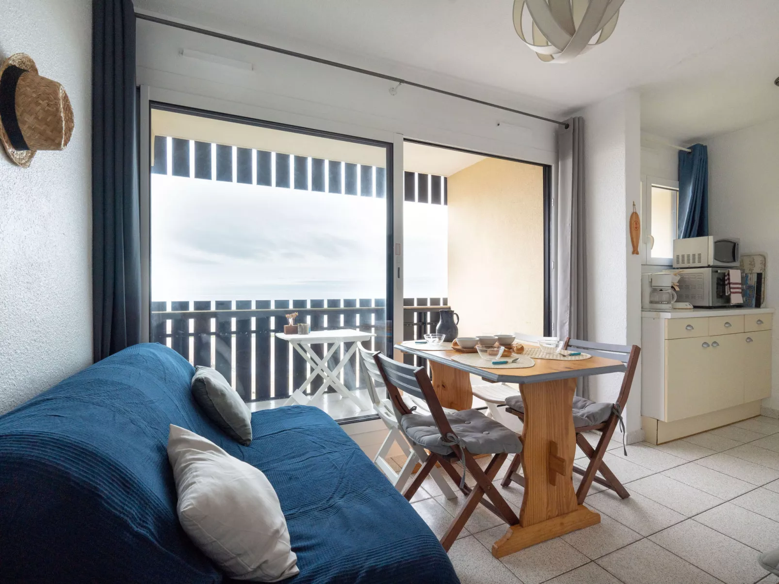 Les Océanides-Dedans