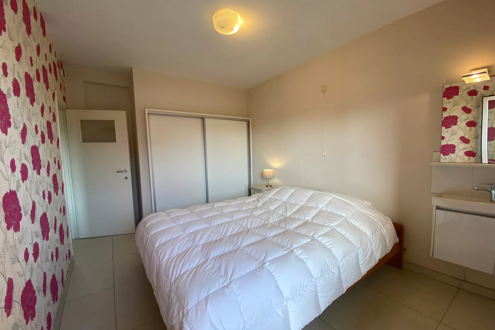 ECLAIRCIE 501-Bedroom