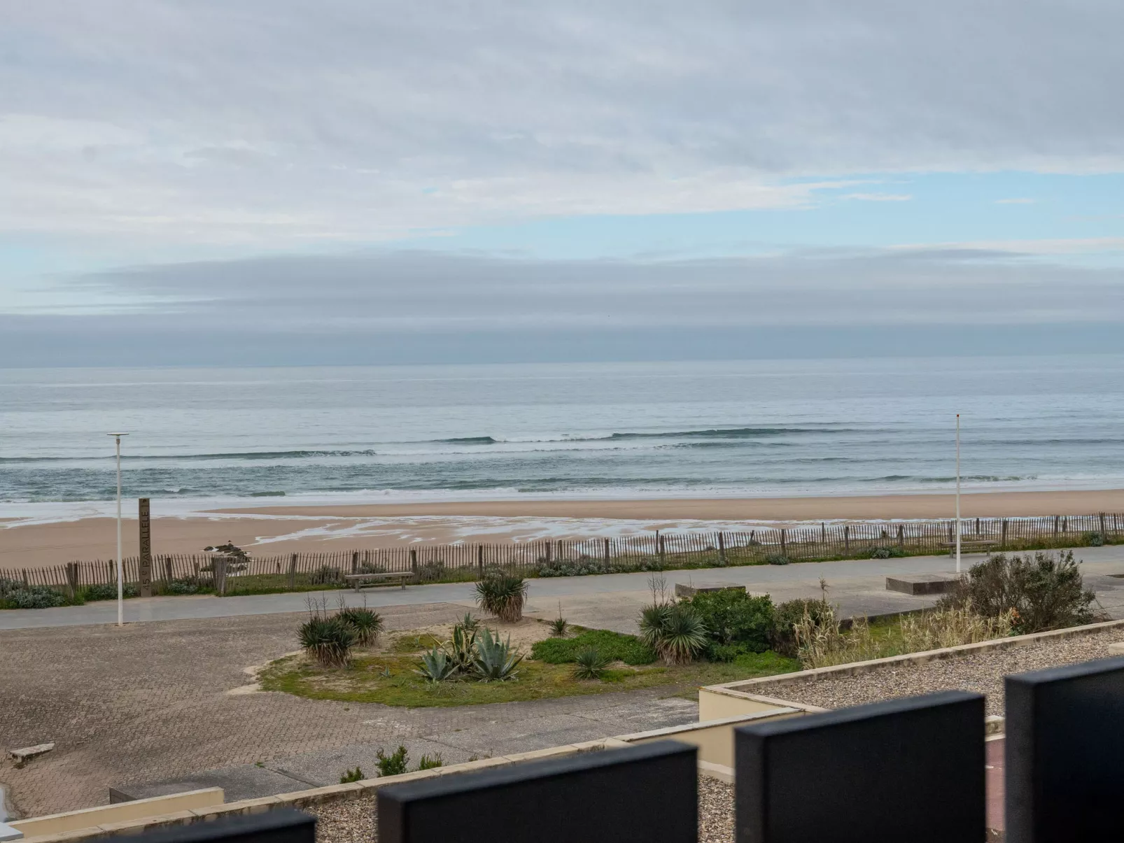 Les Océanides-Dehors