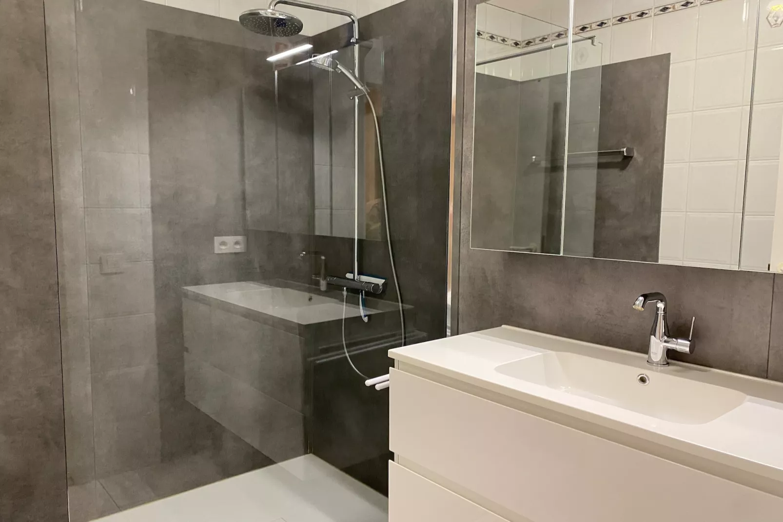 CAP SUD I 0102GAR-Bathroom