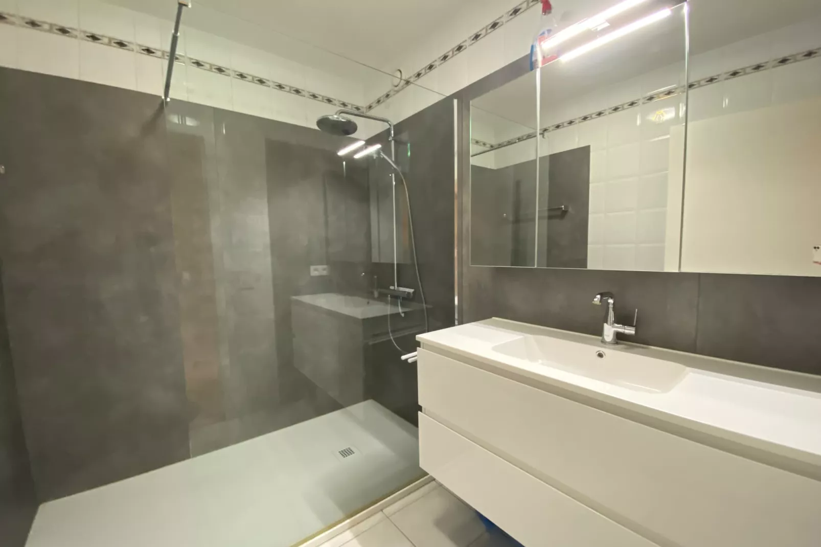 CAP SUD I 0102GAR-Bathroom
