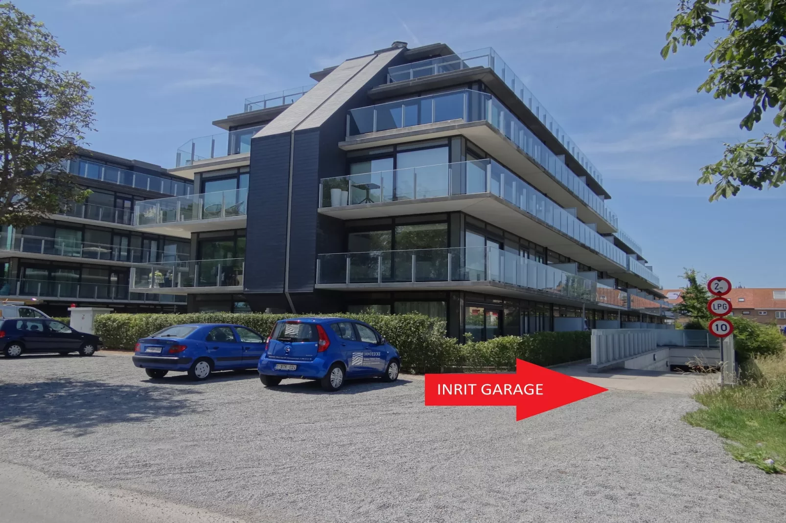 WATERFRONT 83A/0006PK-Exterior summer