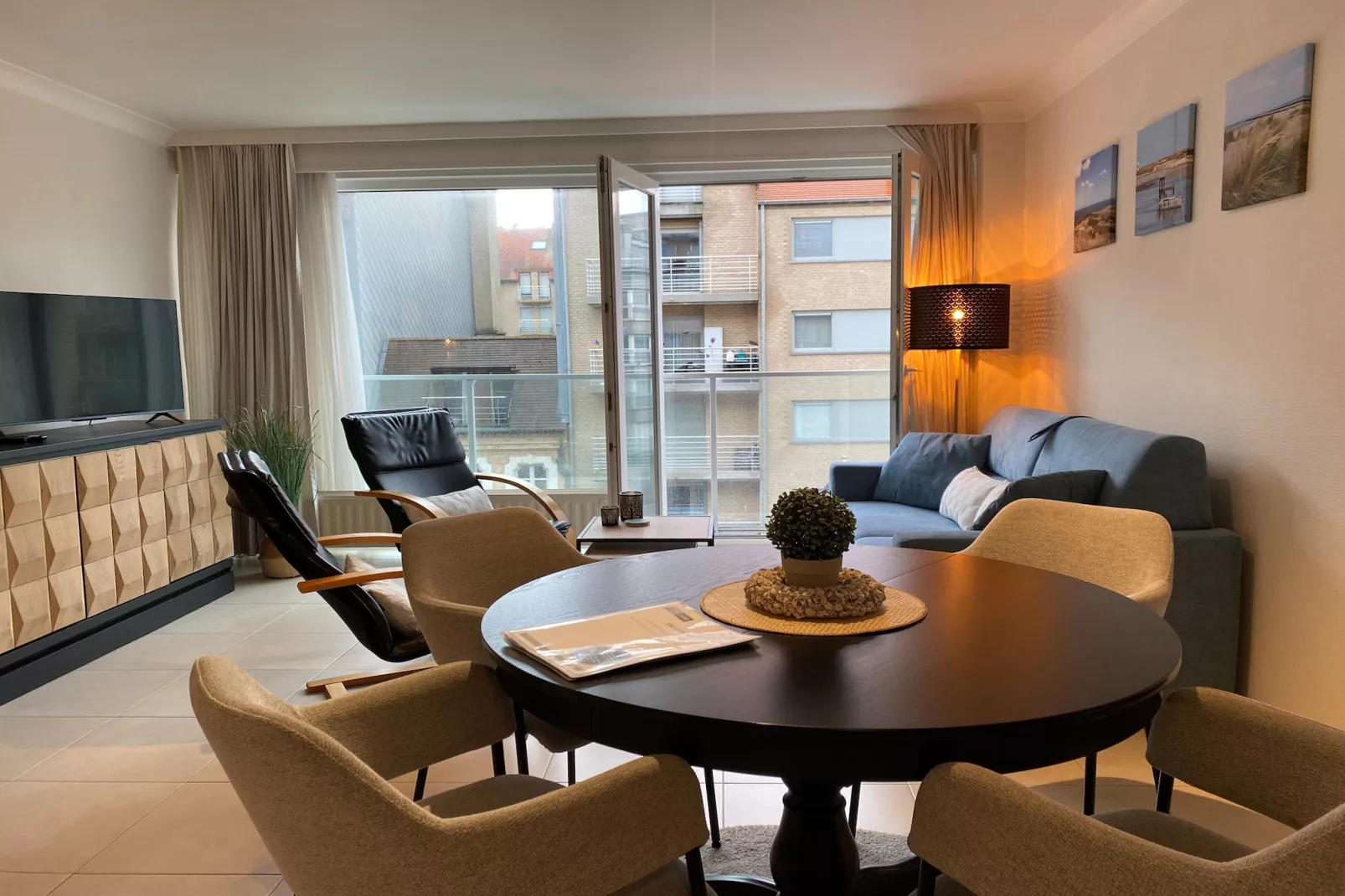AIGUES MARINES 301-Living room