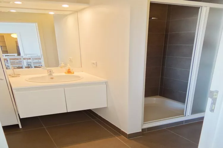 VLASBLOEM 0304GAR-Bathroom