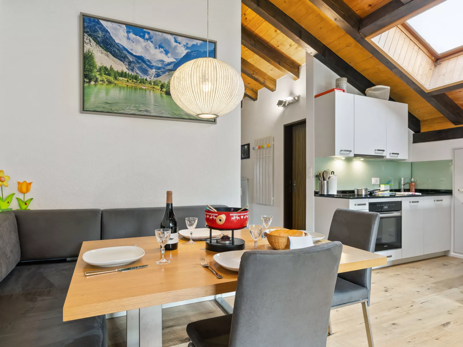 Castello-Inside
