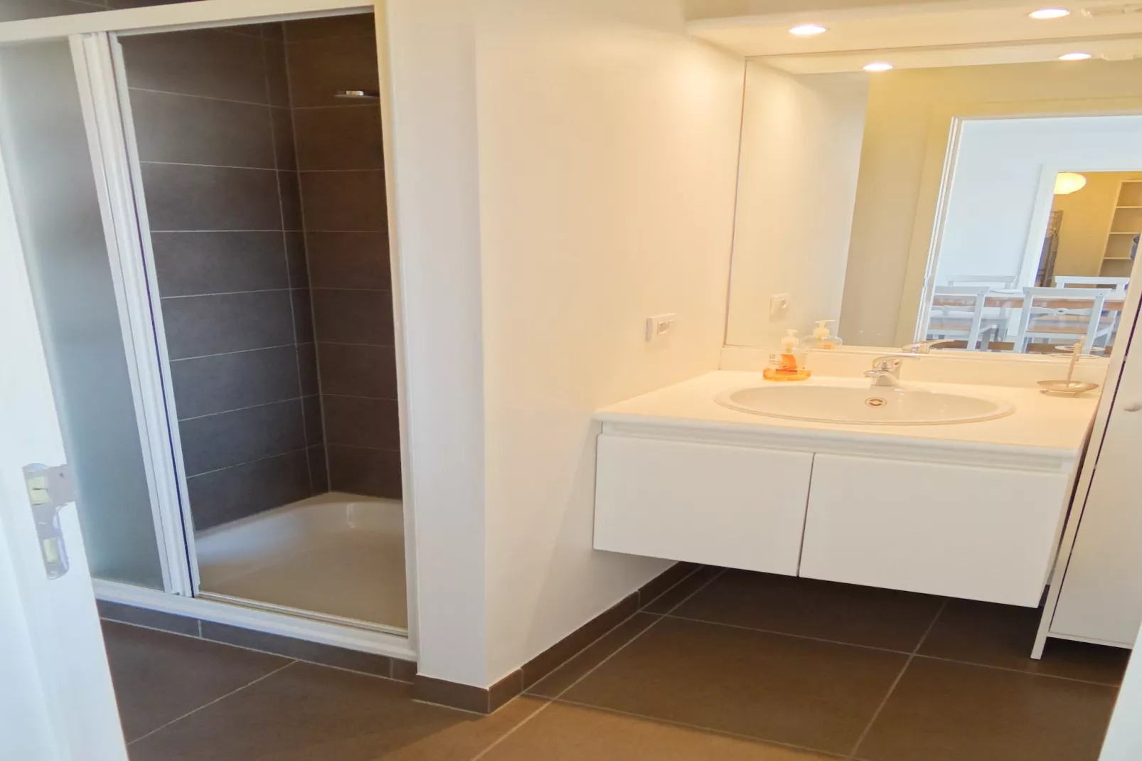 VLASBLOEM 0304GAR-Bathroom