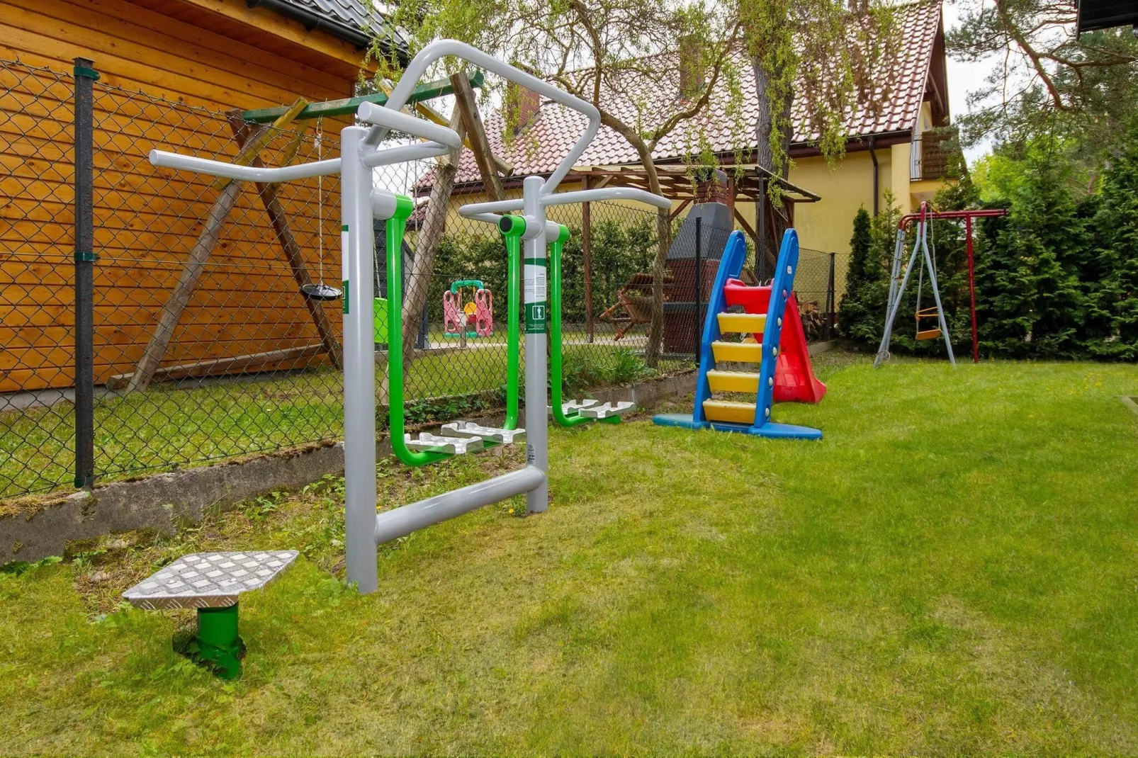 Apartament Nr 2 Jarosławiec-Gardens summer