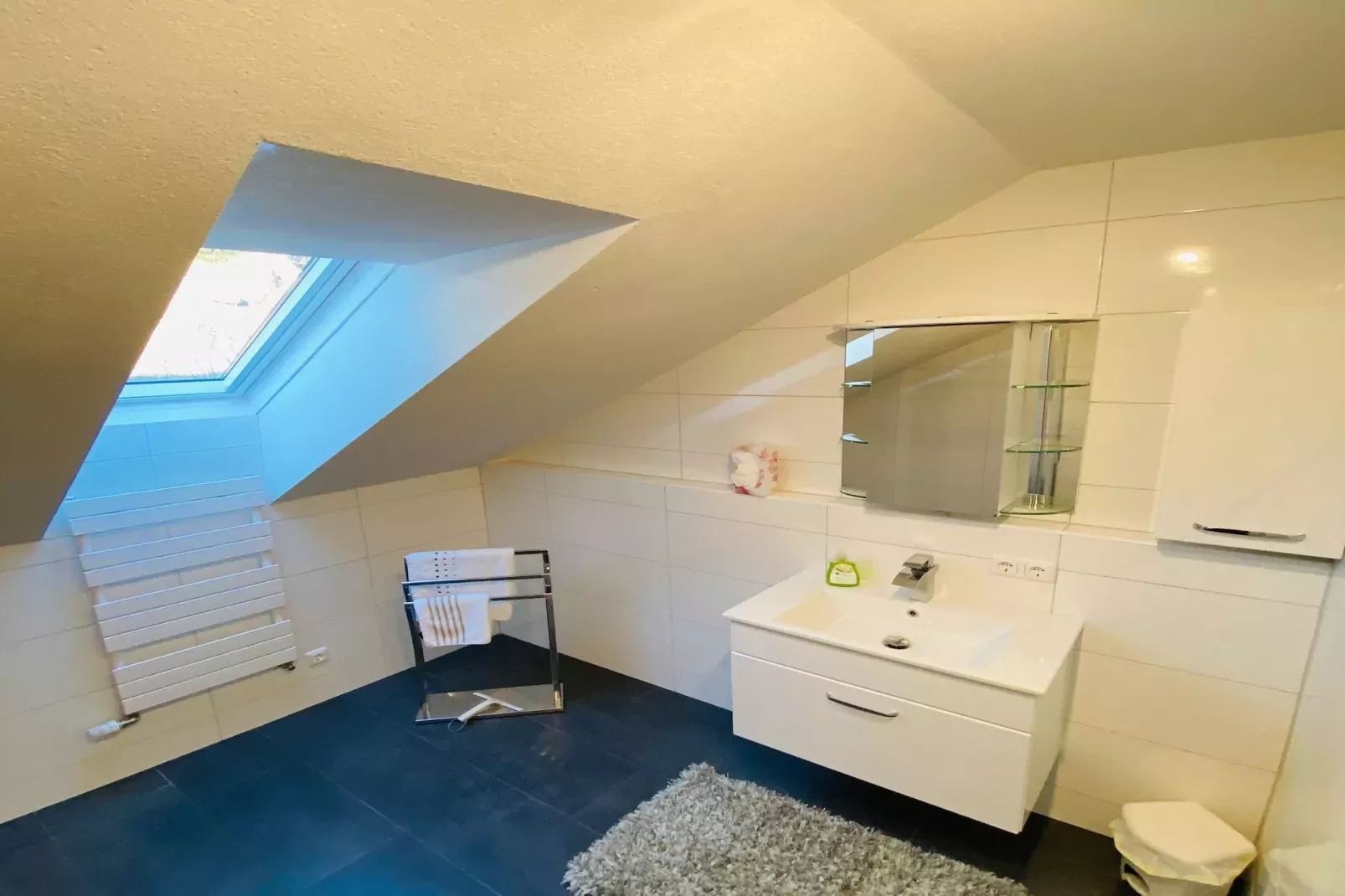 Ferienwohnung Salchau-Bathroom