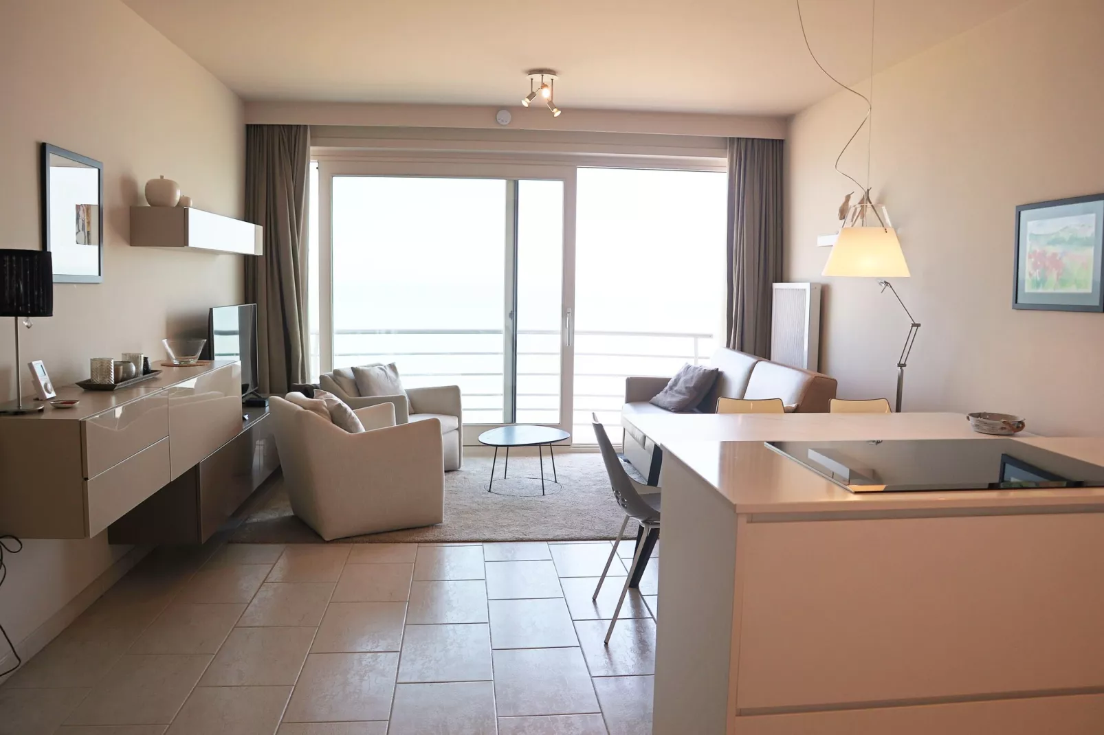 SEASIGHT A / 1103-Living room