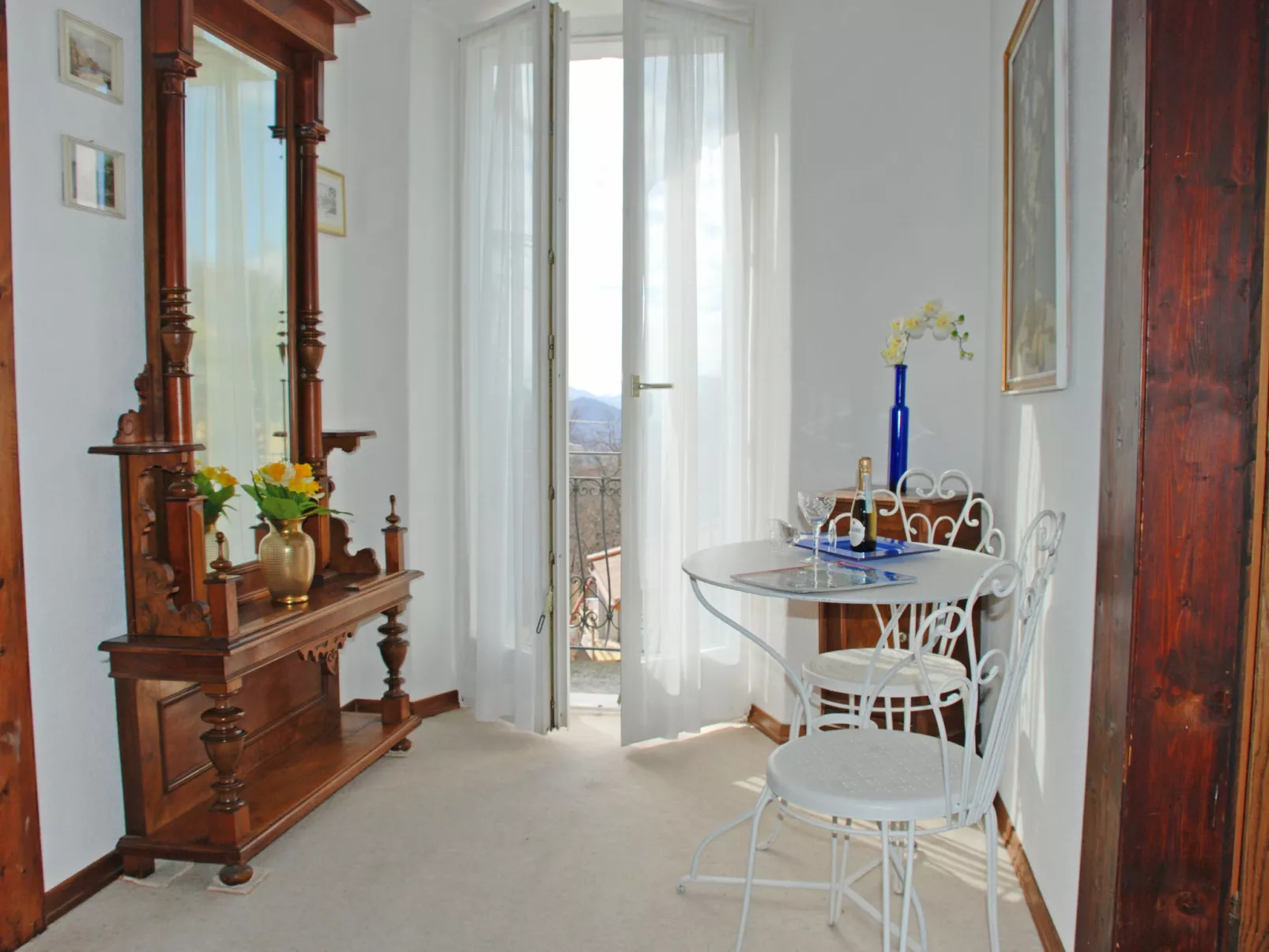 Casa Naima-Inside