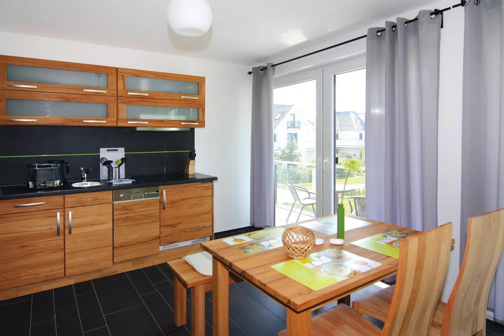 App 16 seitl Meerblick 1 OG-Dining room