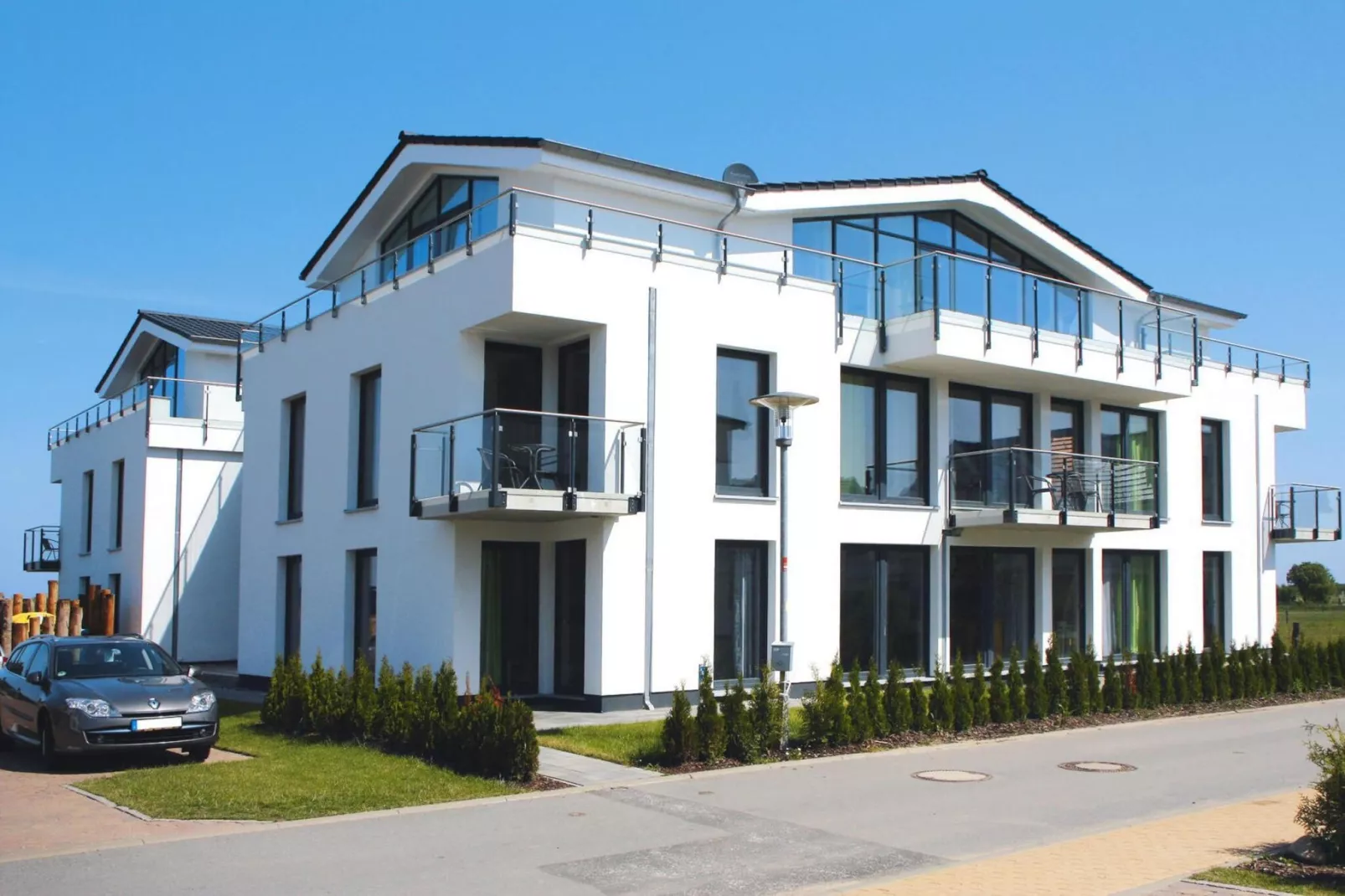 App 16 seitl Meerblick 1 OG-Exterior summer
