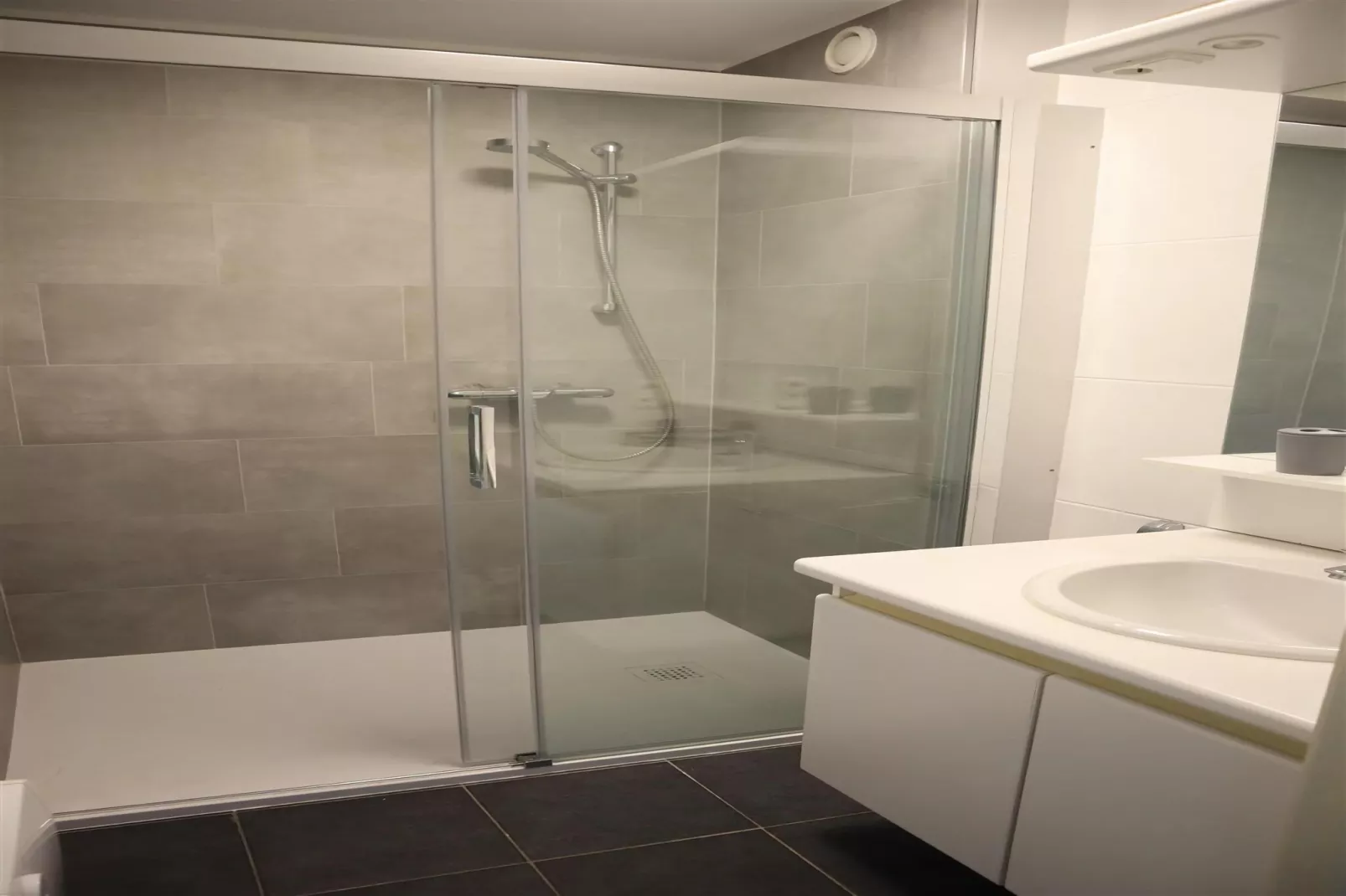 APOLLO I 0506PK-Bathroom