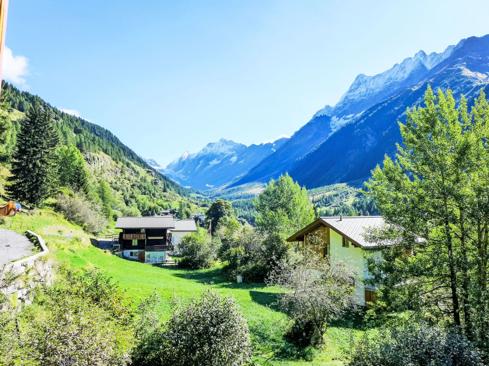 Chalet Eden-Outside