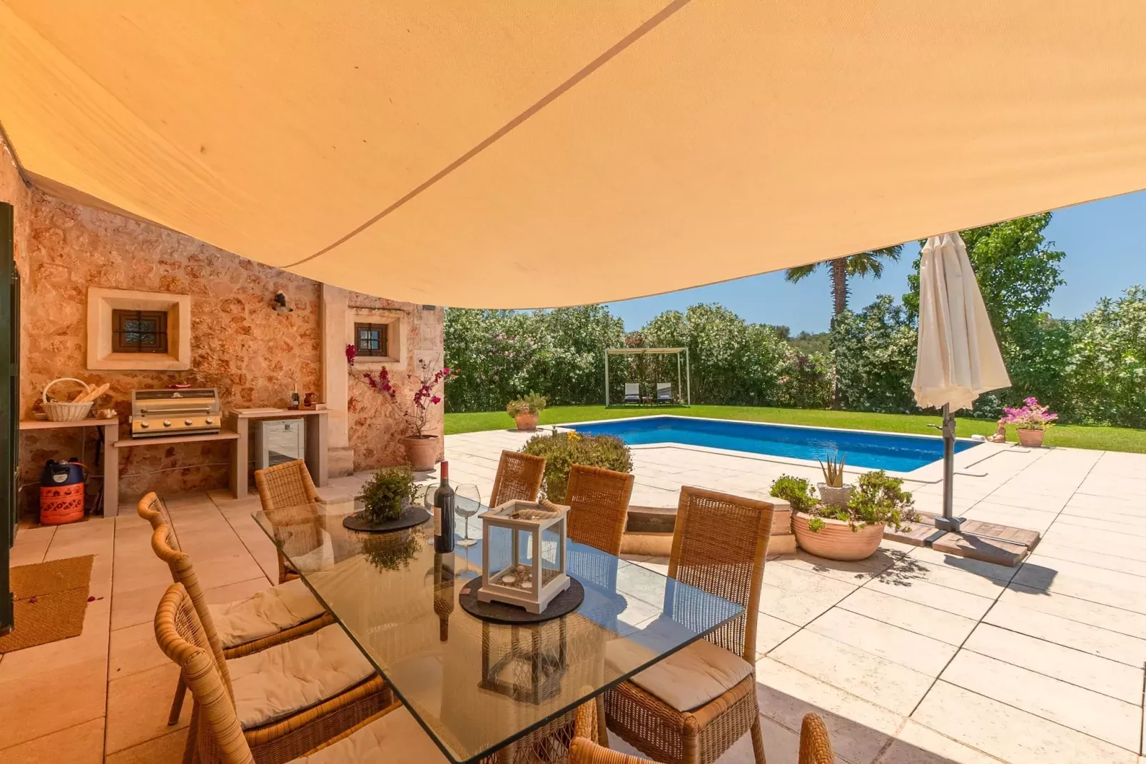 Finca Kiana-Terrace balcony
