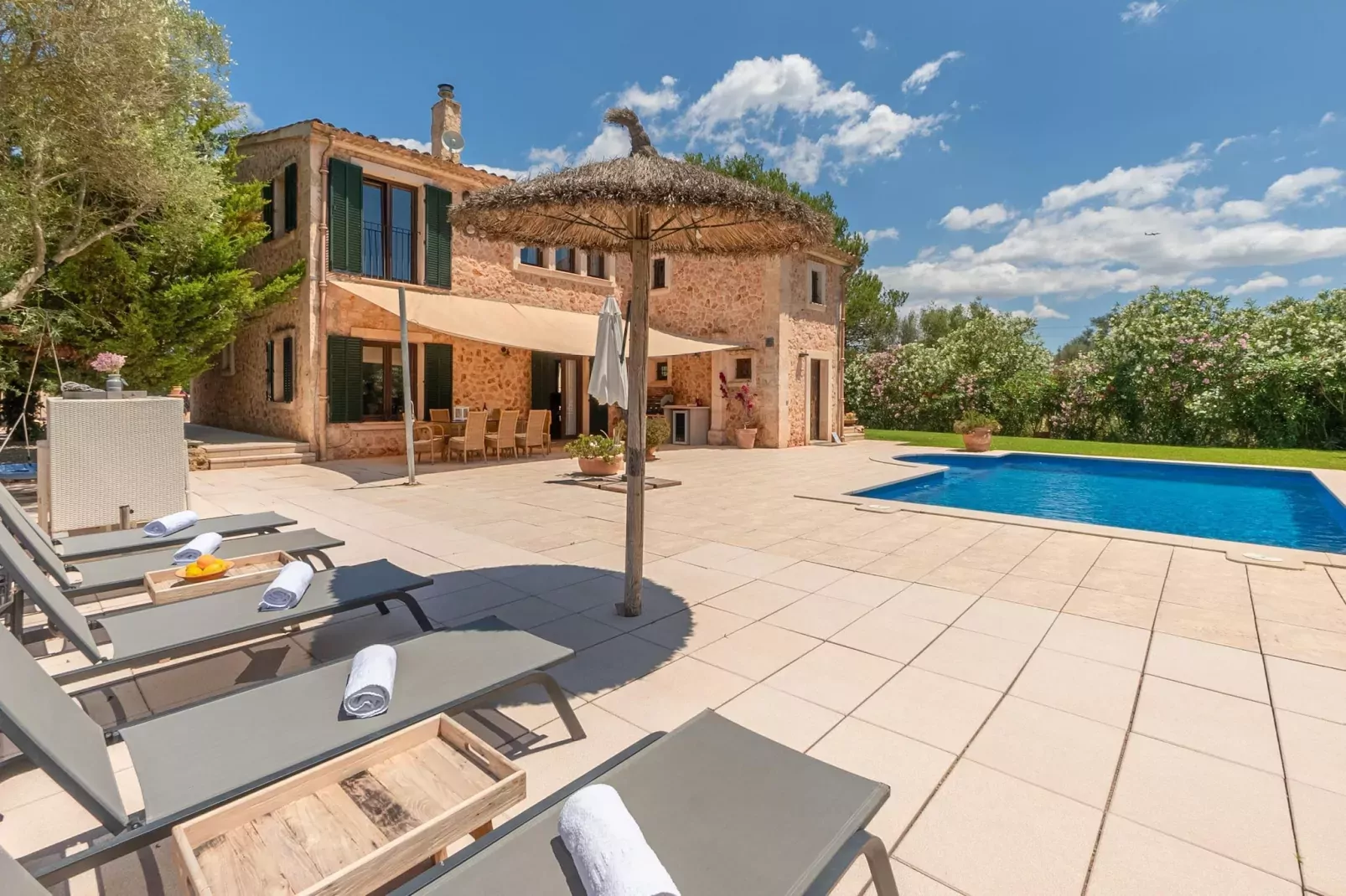 Finca Kiana-Exterior summer