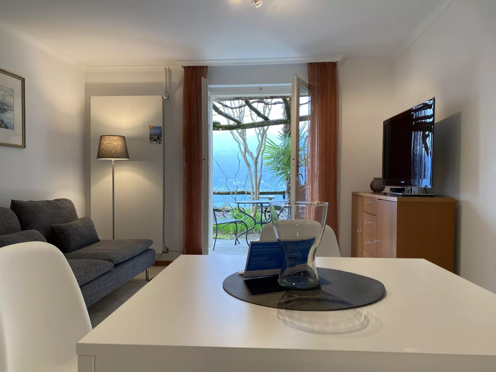 Vista Isole di Brissago-Inside