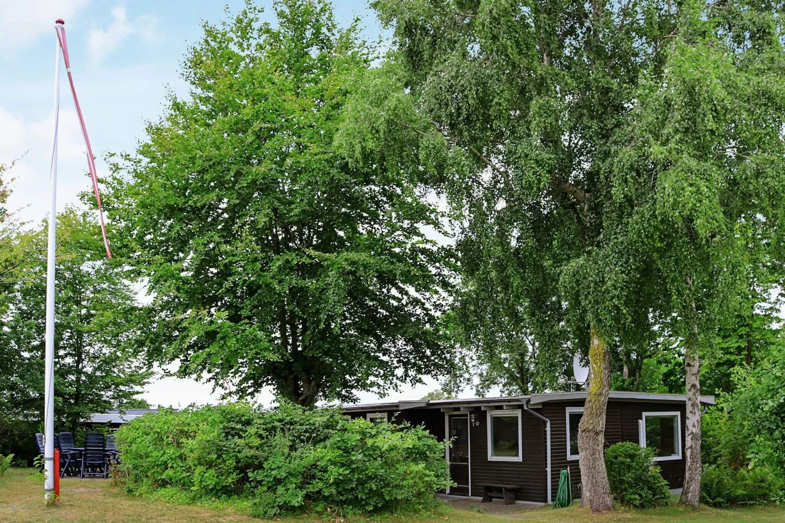 4 person holiday home in Allingåbro-By Traum-Outdoor