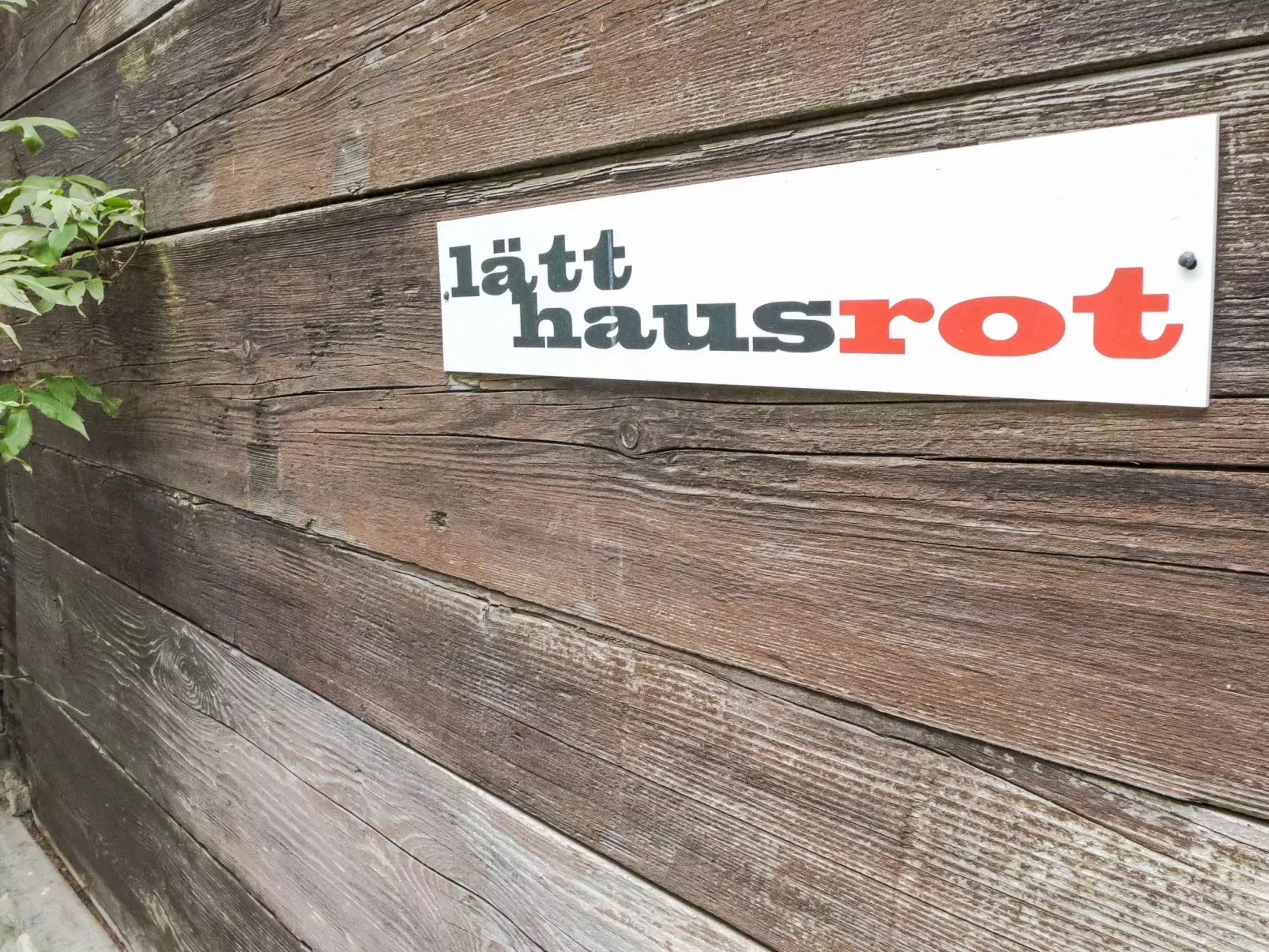 Lätthaus Rot-Dehors