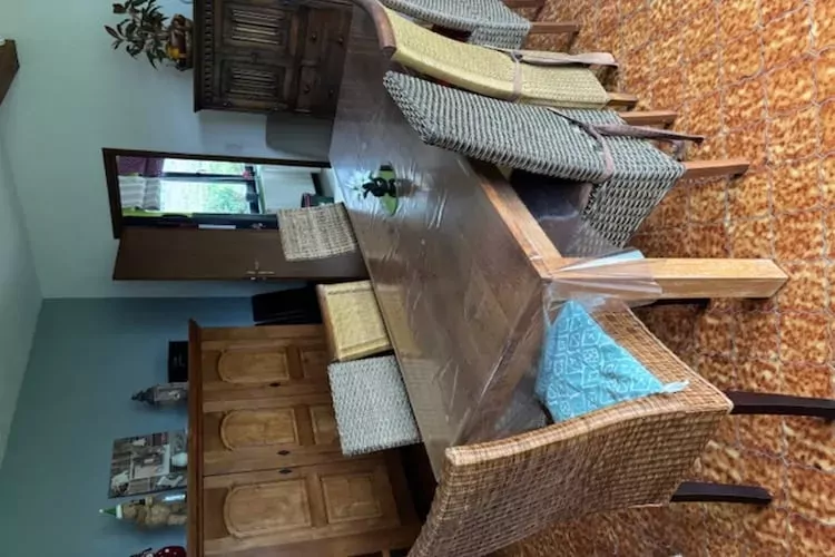 Très belle habitation à Lierneux pour 8 adultes-Salon