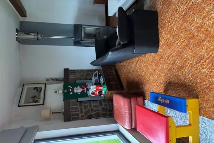 Très belle habitation à Lierneux pour 8 adultes-Salon