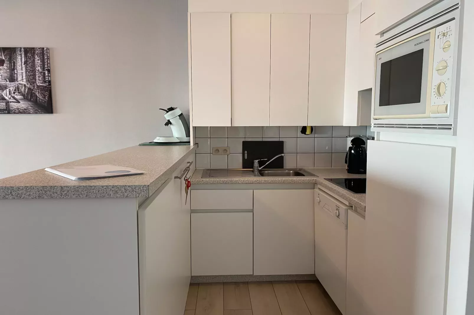 CASINO AB B0202-Kitchen