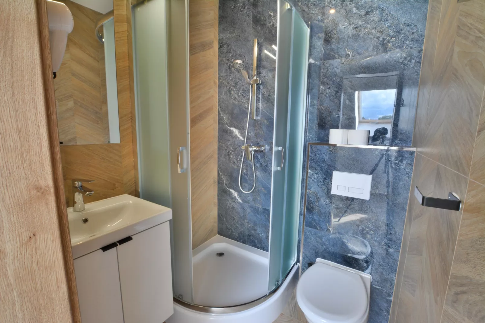 Apartament Nr 5 3-osobowy 25 m2 Ustronie Morskie-Bedroom