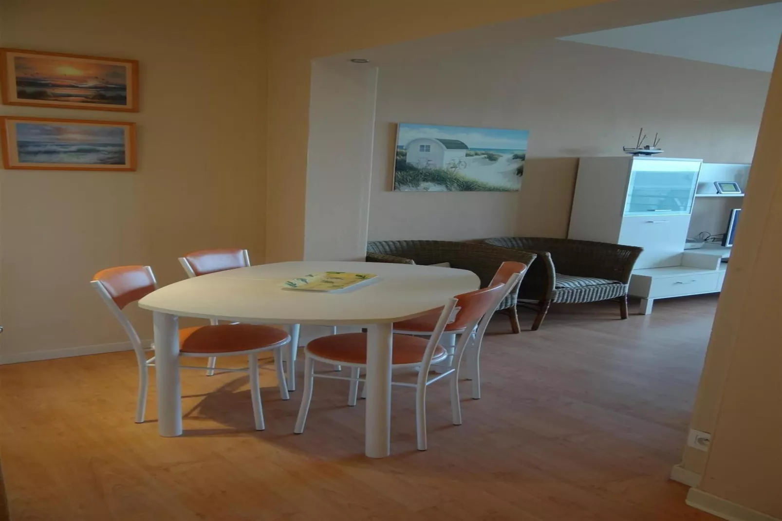 ECLAIRCIE 1 / 0001-Dining room